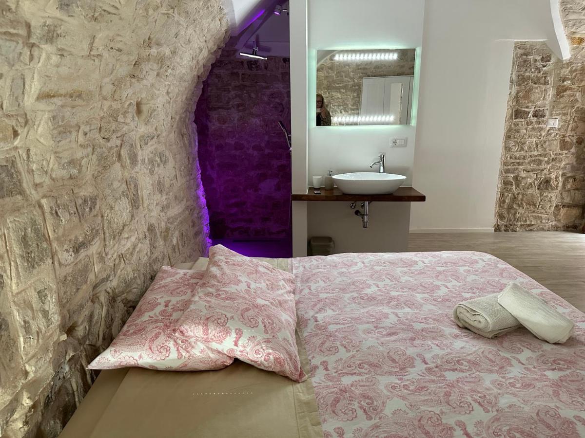 Giovinazzo Suite Pavone Griffi ภายนอก รูปภาพ