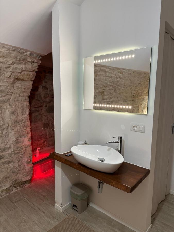 Giovinazzo Suite Pavone Griffi ภายนอก รูปภาพ