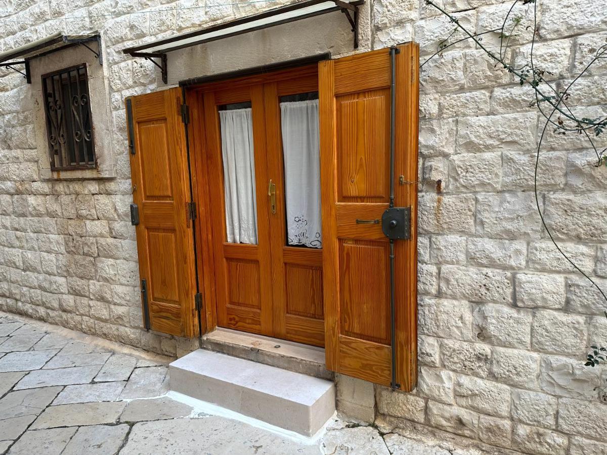 Giovinazzo Suite Pavone Griffi ภายนอก รูปภาพ